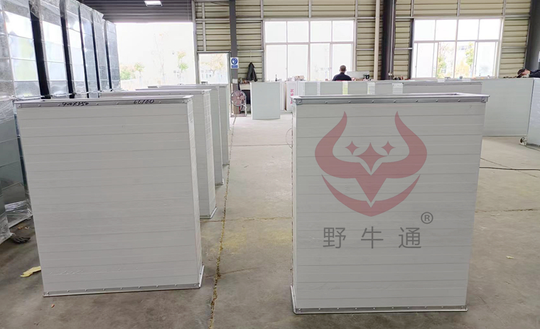 單面彩鋼玻纖復合風管（鍍鋅板內(nèi)襯）